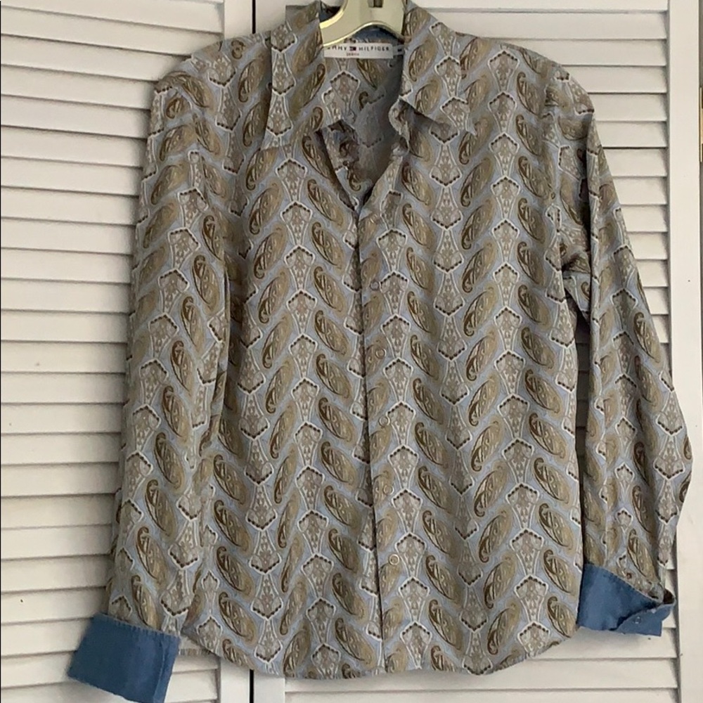 Tommy Hilfiger snap collared shirt. Rodeo style Medium